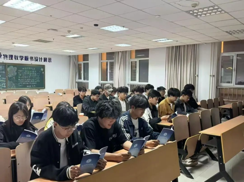 2025-06-06 20:00:14.308000