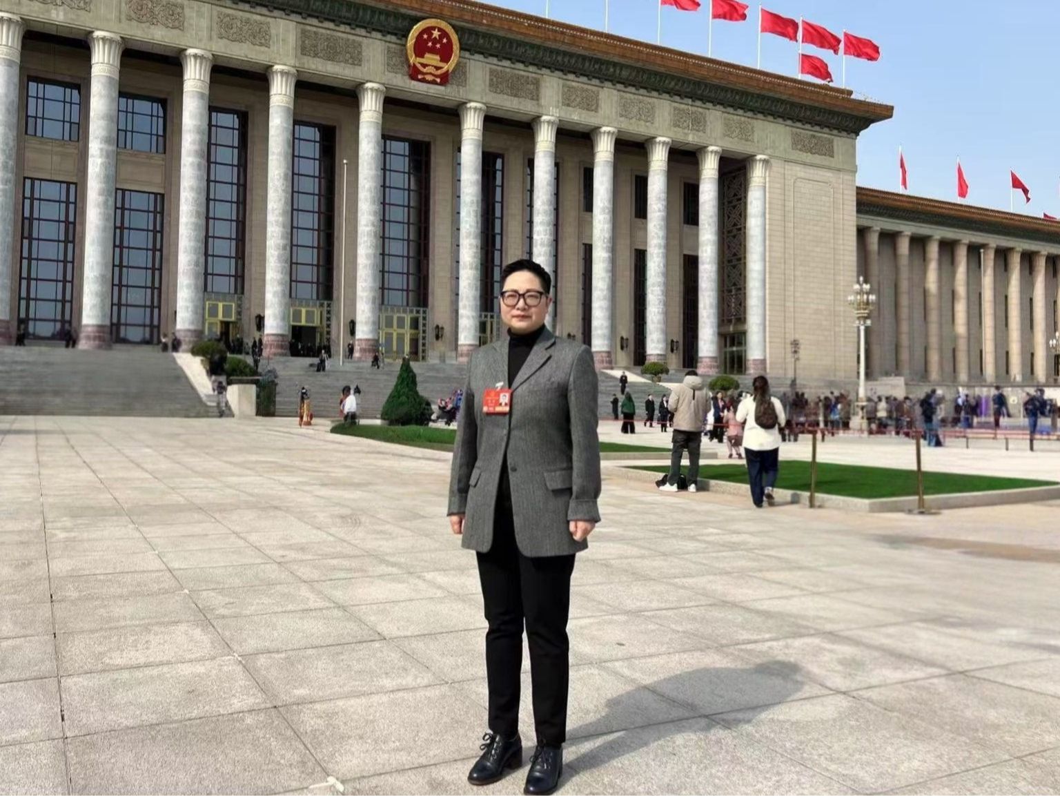 “学习强国”首页报道美加墨世界杯官方网站校长黄艳履职建言-1027-媒体关注