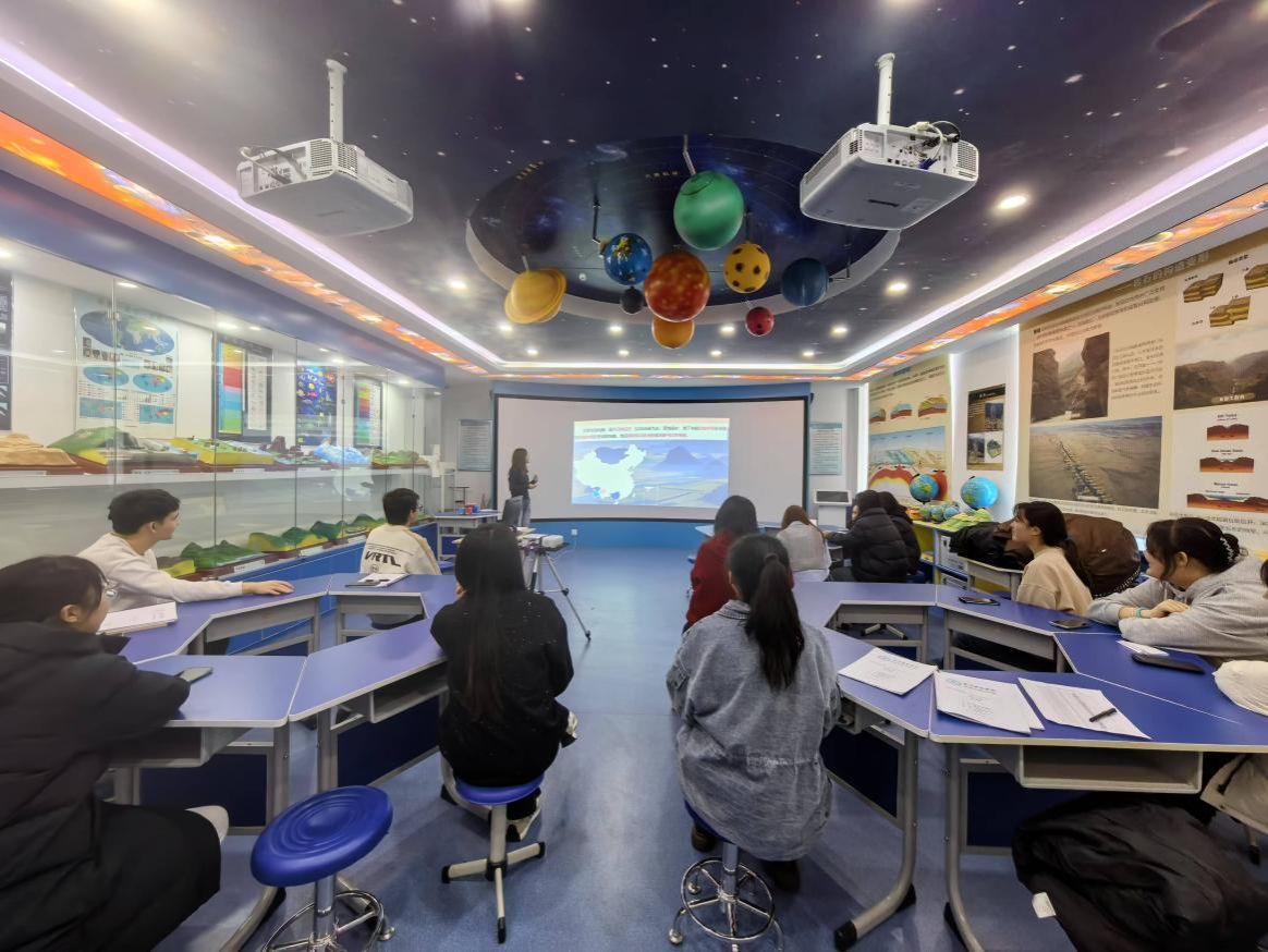 bda7a55b6a5bea39ea2feec3c9105e7