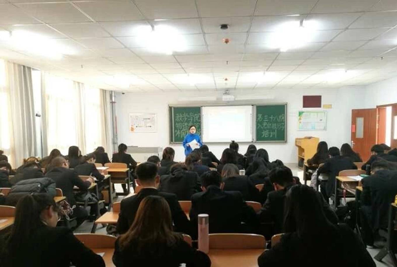 7cdb04cb9d86437d142f7d722e6f964