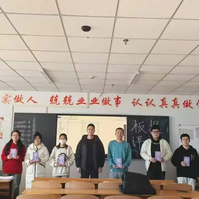 图示, 示意图

中度可信度描述已自动生成:ver1