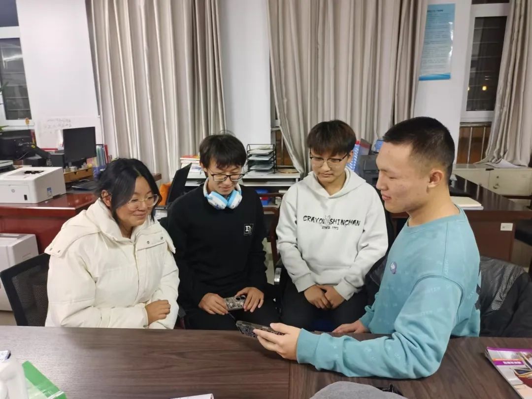 图示, 示意图

中度可信度描述已自动生成:ver1