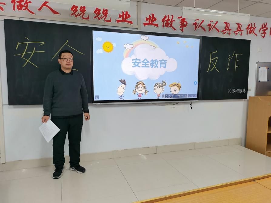 图示, 示意图

中度可信度描述已自动生成:ver1